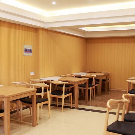 Greentree Inn Beihang Commercial Street Express Hotel Shenyang Dış mekan fotoğraf