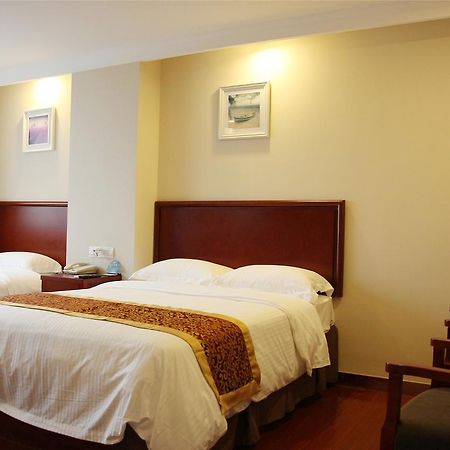 Greentree Inn Beihang Commercial Street Express Hotel Shenyang Dış mekan fotoğraf
