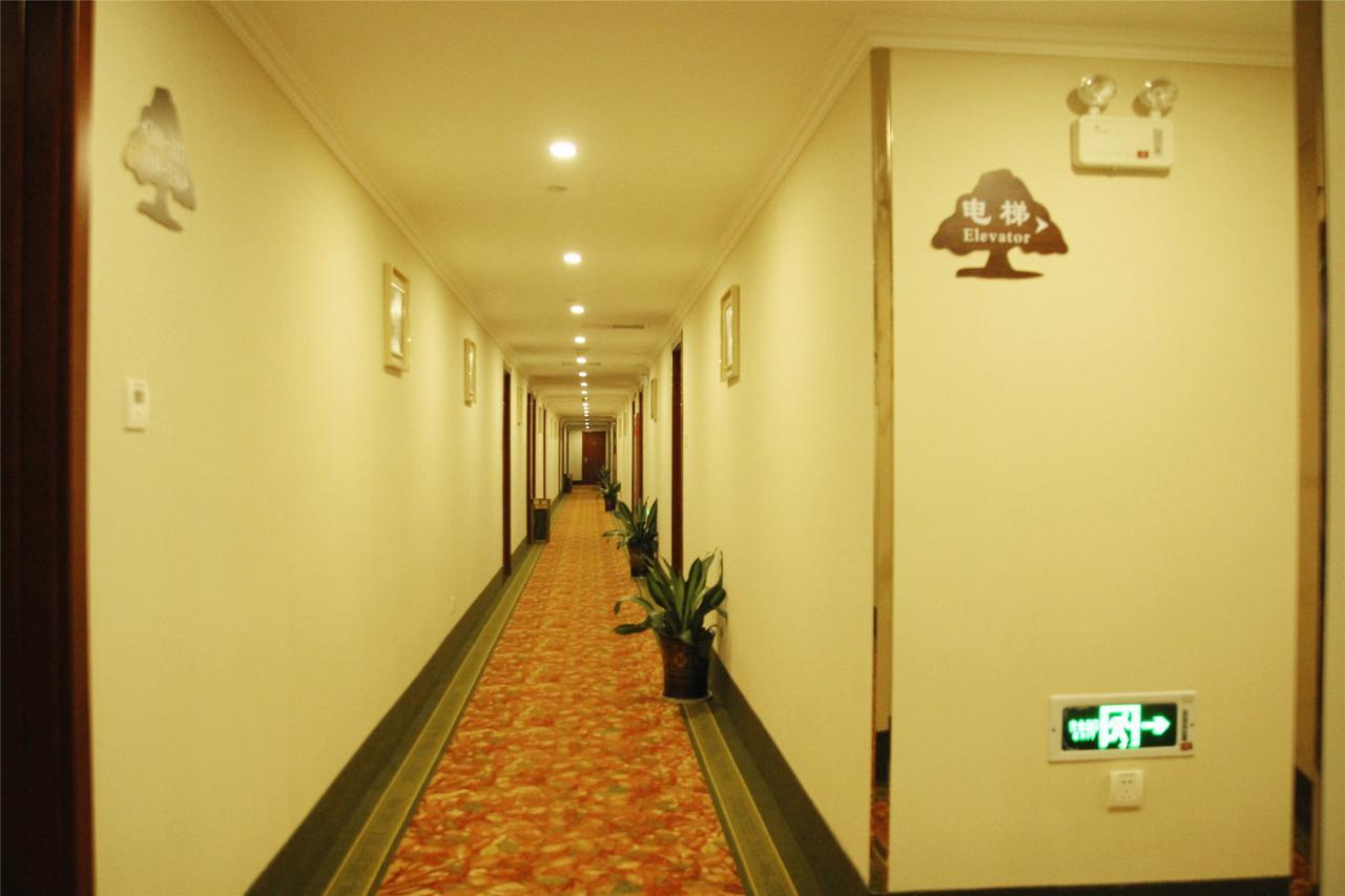 Greentree Inn Beihang Commercial Street Express Hotel Shenyang Dış mekan fotoğraf