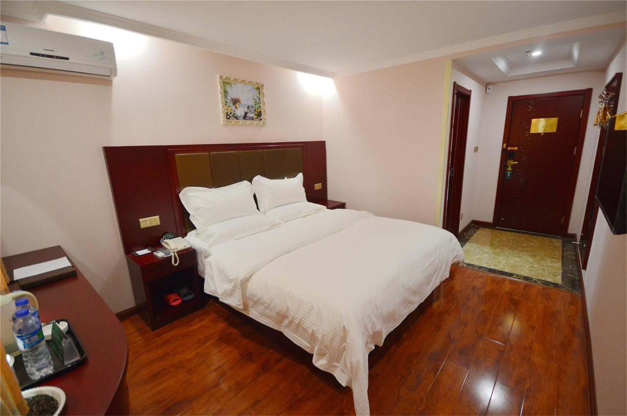 Greentree Inn Beihang Commercial Street Express Hotel Shenyang Dış mekan fotoğraf