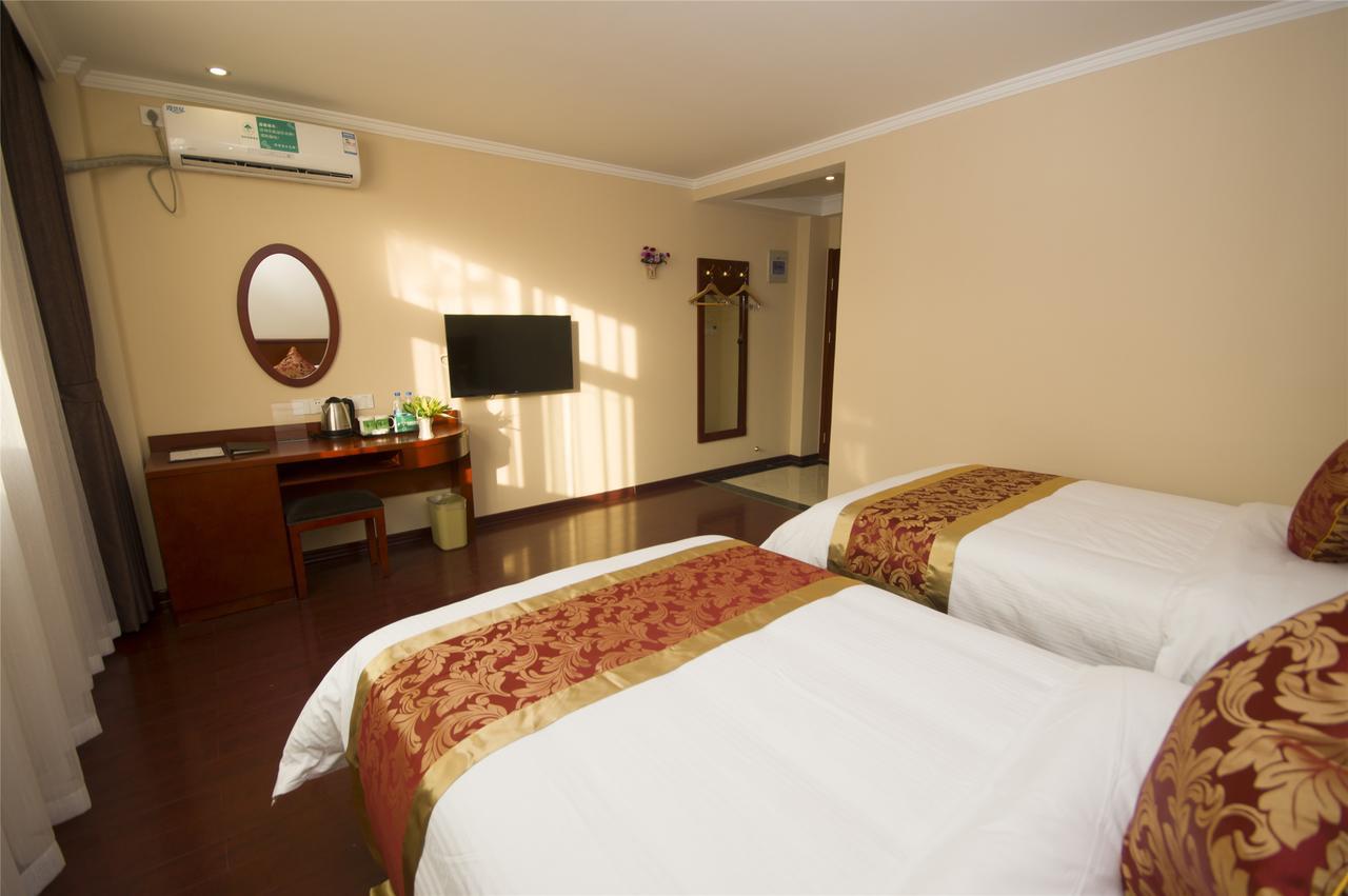 Greentree Inn Beihang Commercial Street Express Hotel Shenyang Dış mekan fotoğraf