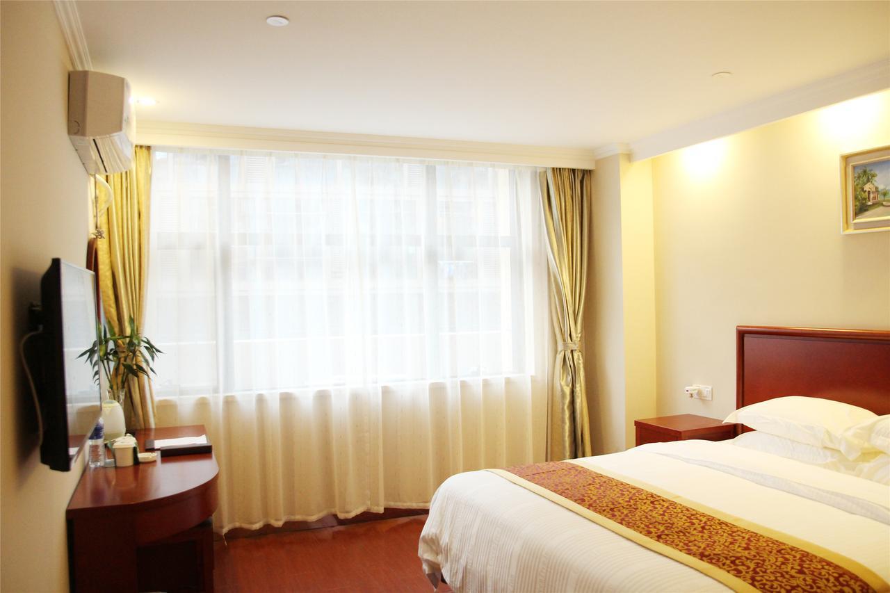 Greentree Inn Beihang Commercial Street Express Hotel Shenyang Dış mekan fotoğraf