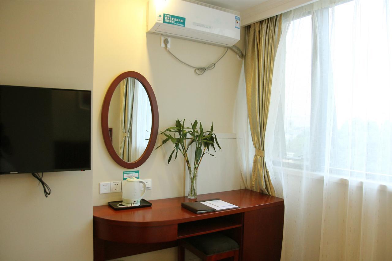 Greentree Inn Beihang Commercial Street Express Hotel Shenyang Dış mekan fotoğraf