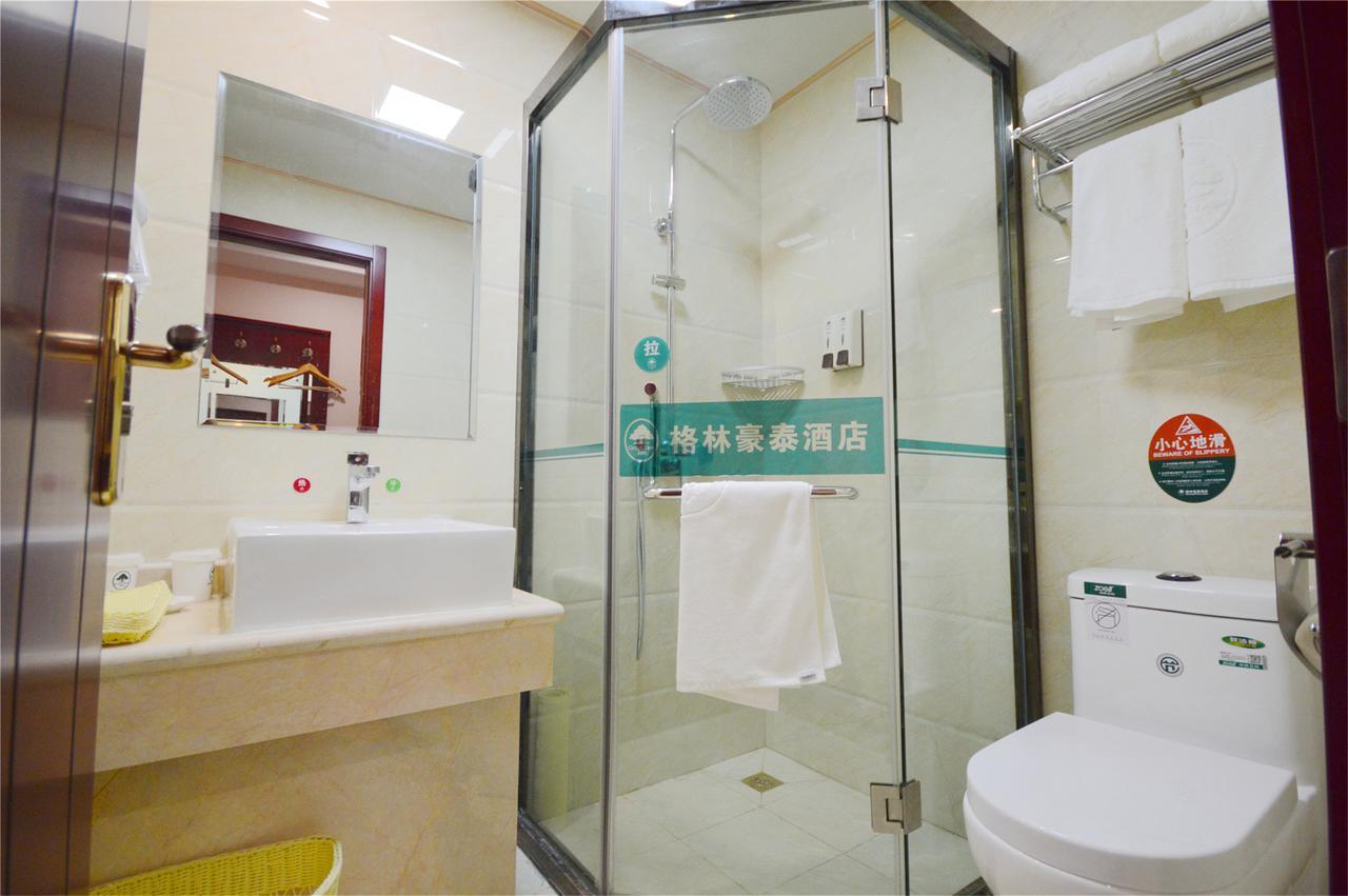 Greentree Inn Beihang Commercial Street Express Hotel Shenyang Dış mekan fotoğraf