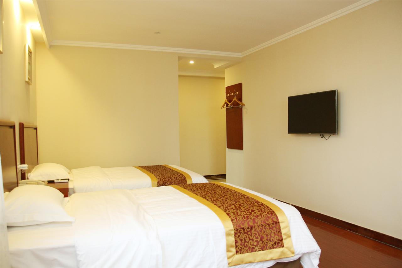 Greentree Inn Beihang Commercial Street Express Hotel Shenyang Dış mekan fotoğraf